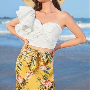 Ruffled top & tropical skirt set